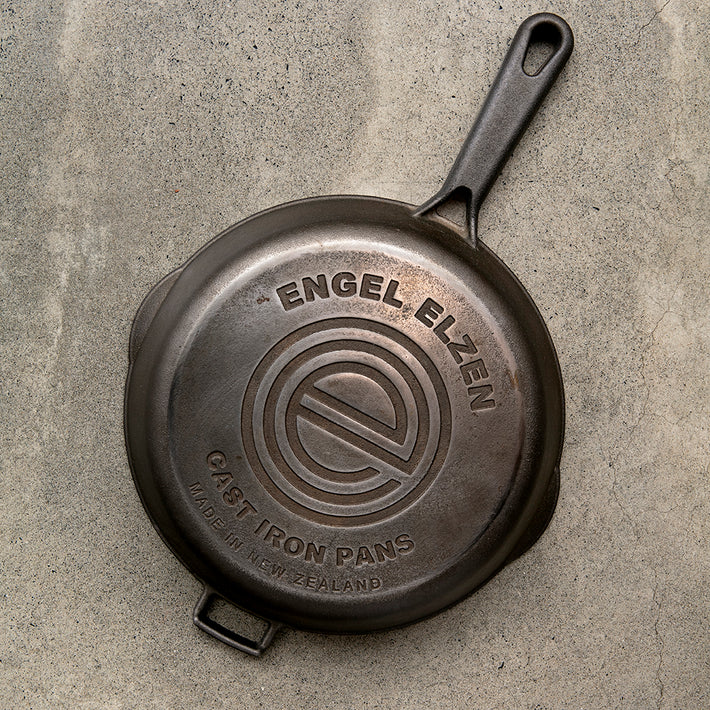 The_Engel_Elzen_Cast_Iron_Pan_Pr