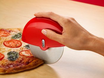 13761 – Pizza Wheel – Red LS