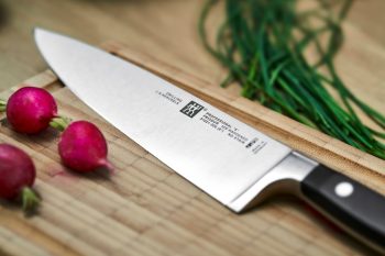 60113 – Zwilling Professional ‘S’ Chef’s Knife – 20cm – LS1