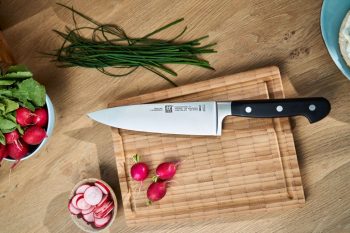 60113 – Zwilling Professional ‘S’ Chef’s Knife – 20cm – LS4