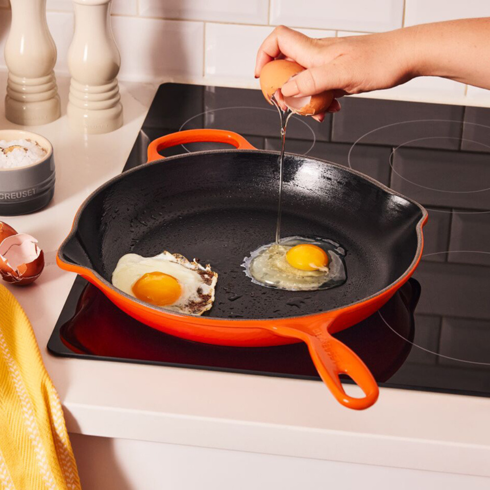 Le Creuset Cast Iron Skillet 30cm Volcanic (3)