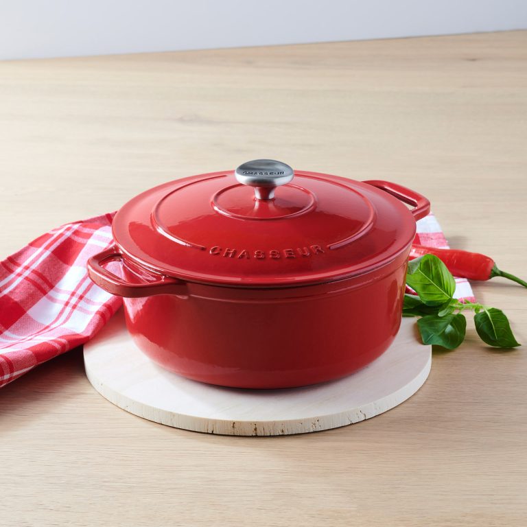 Chasseur Federation Red French Oven Hero Image