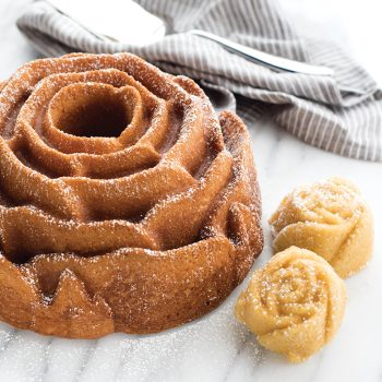 Rose bundt clearance