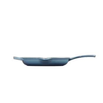Le Creuset Signature Cast Iron Skillet 23cm Chambray 1000px (1)