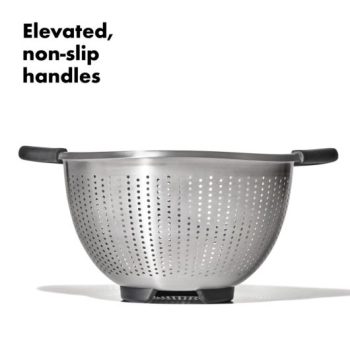 gg_11330800_stainlesssteelcolander3qt_apdp_01