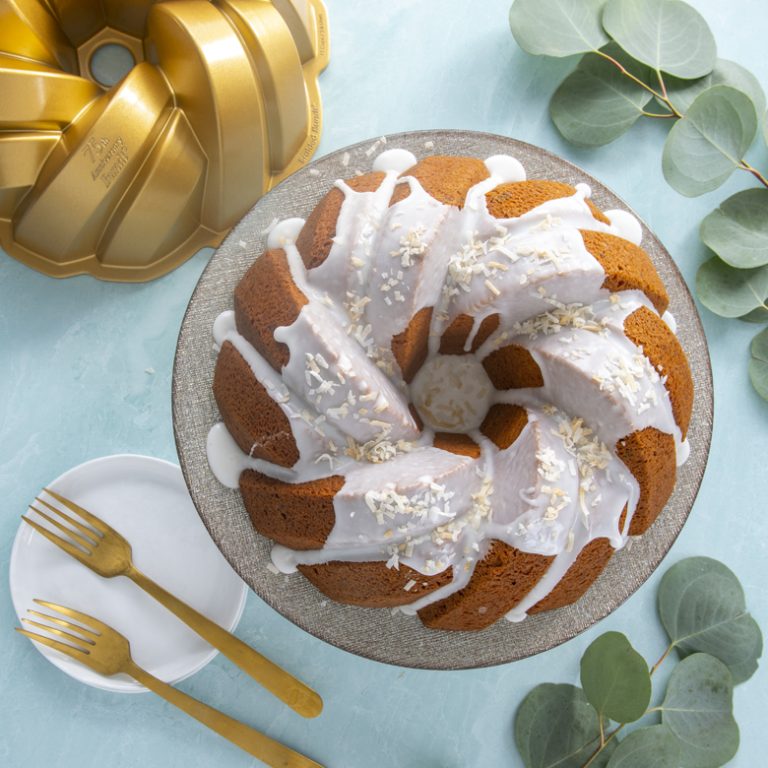 95577_Braided_Bundt_Glazed_Pan_05_780x780__16802.1622515634.1280.1280