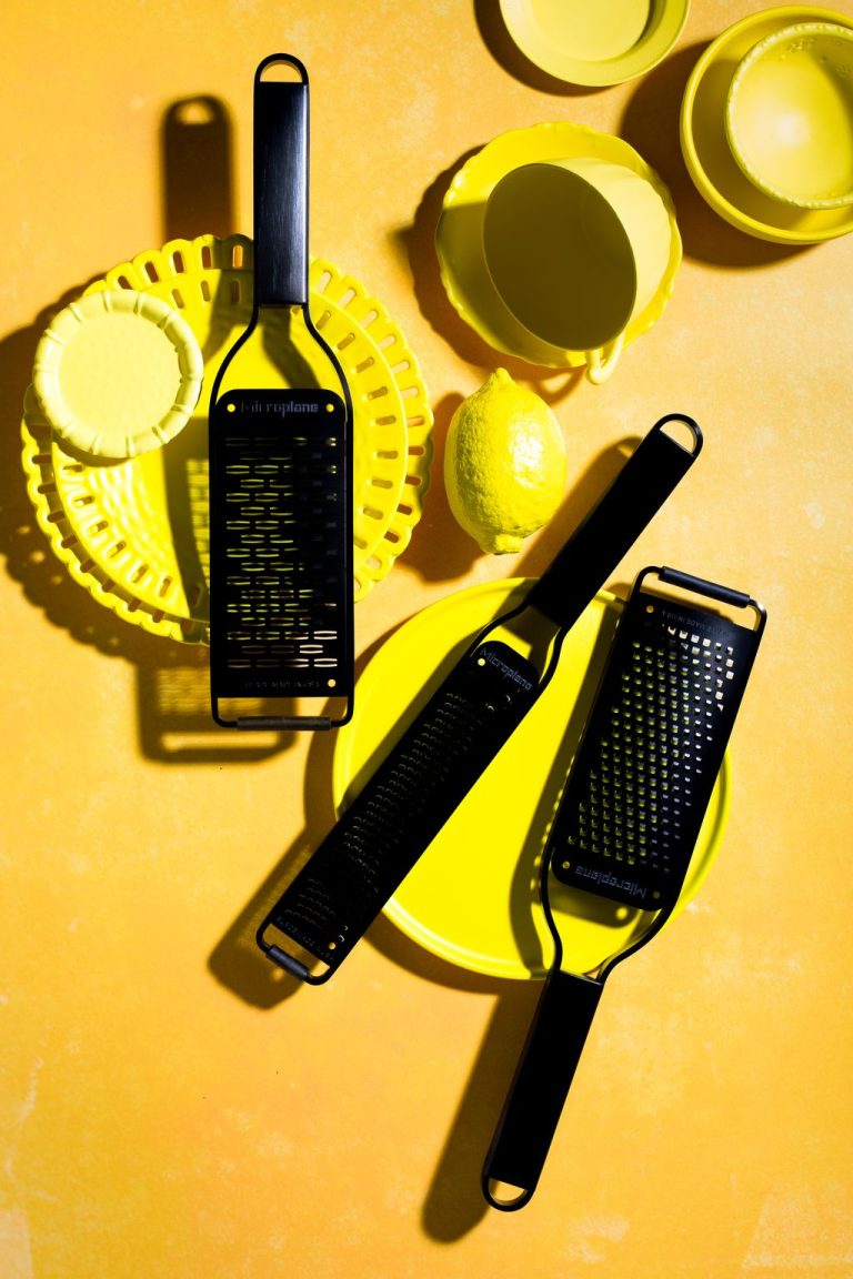 15480 – Microplane – Black Sheep Zester Grater – LS – 01