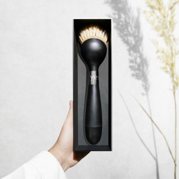 The_ONE_BRUSH_Packaging_ Square 1