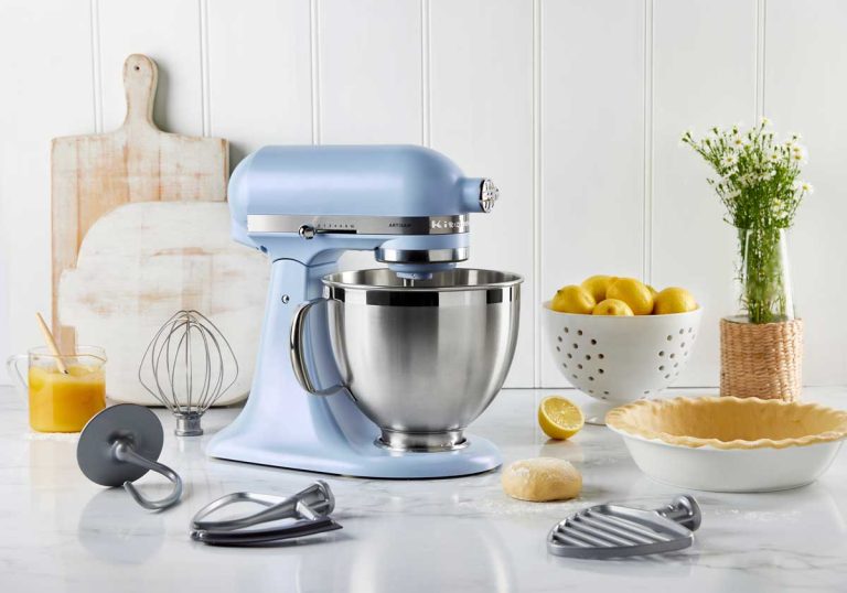 KitchenAid_Breakfast-2024_BCoumbe_JAN-24_KSM195-COTY-Blue-Salt_Port-2-DS