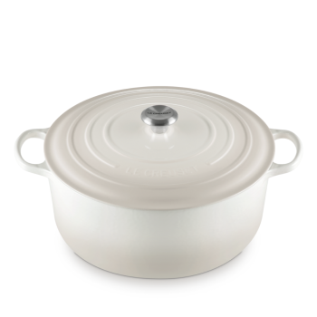 le-creuset-34cm-casserole-meringue