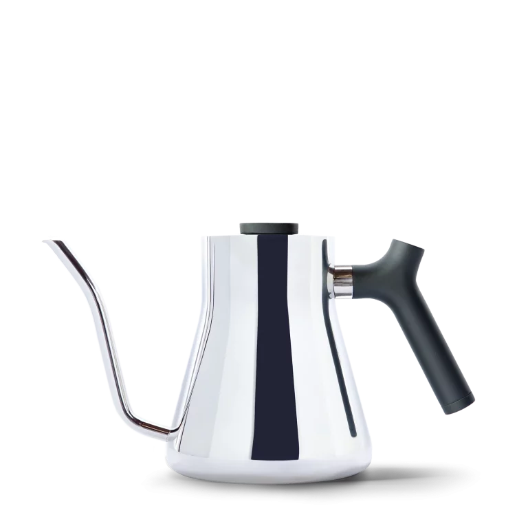 Stagg-Stovetop-Pourover-Kettle-04-Polished-Steel-01_0559b680-416e-4e10-aebe-b7b3d3148147