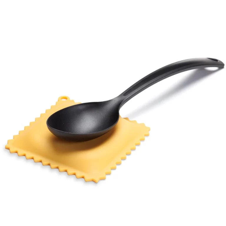 ravioli_-_spoon_rest_0005_MB883a_5e36893e-7b09-48b5-9f2f-04d16d841141_2000x