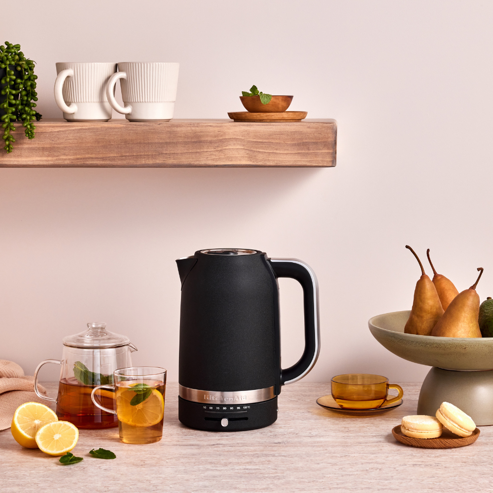 KitchenAid KEK1701 Kettle Cast Iron Black LS