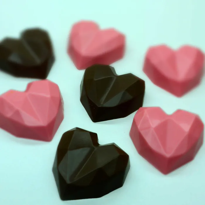 geo small hearts bwb