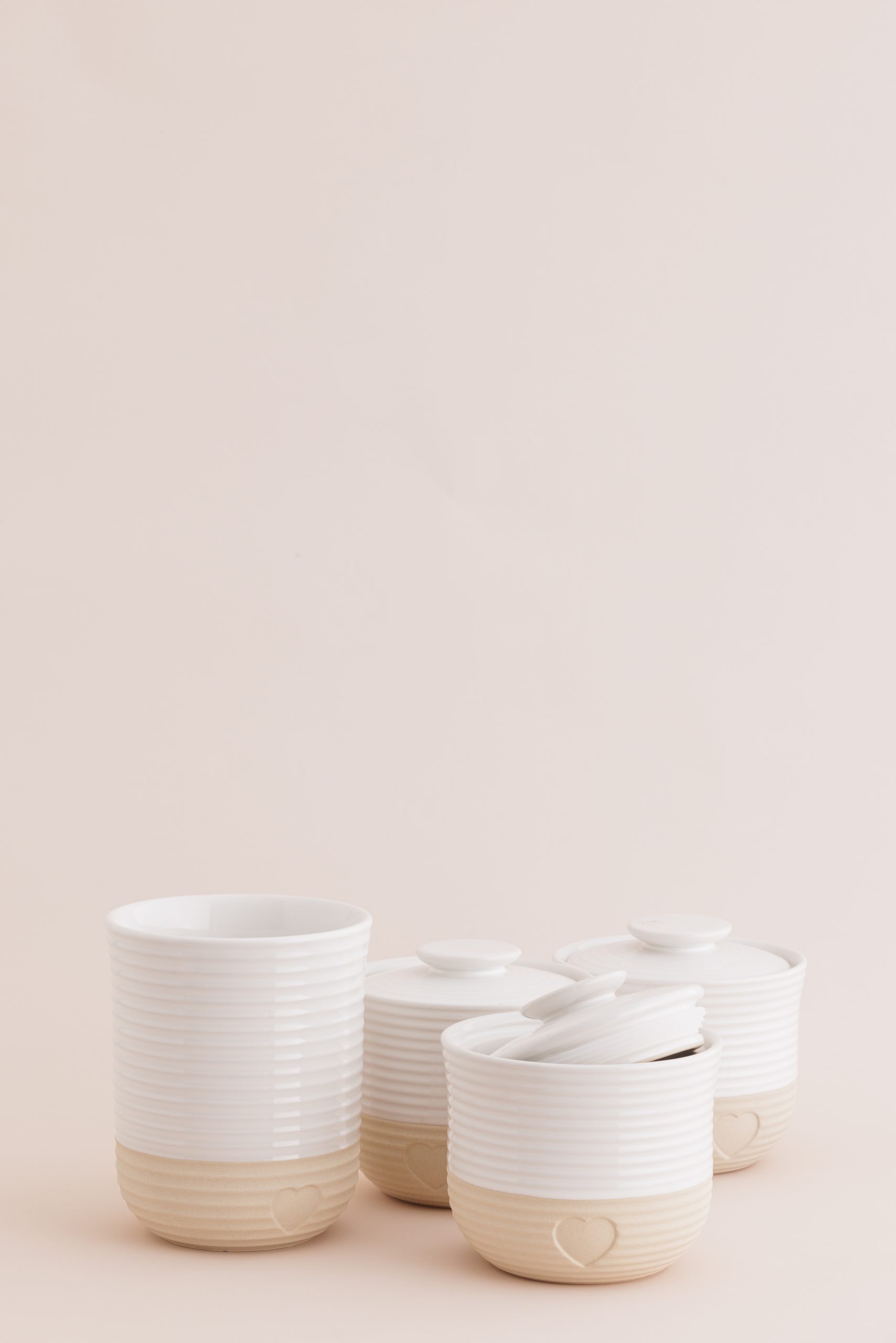 Mason Cash Rustic Charm storage and utensil set_2002.283 2002.284-3