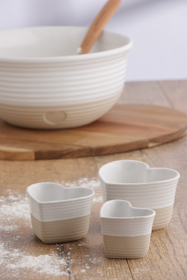 Rustic charm set 3 measuring cups_2002.322