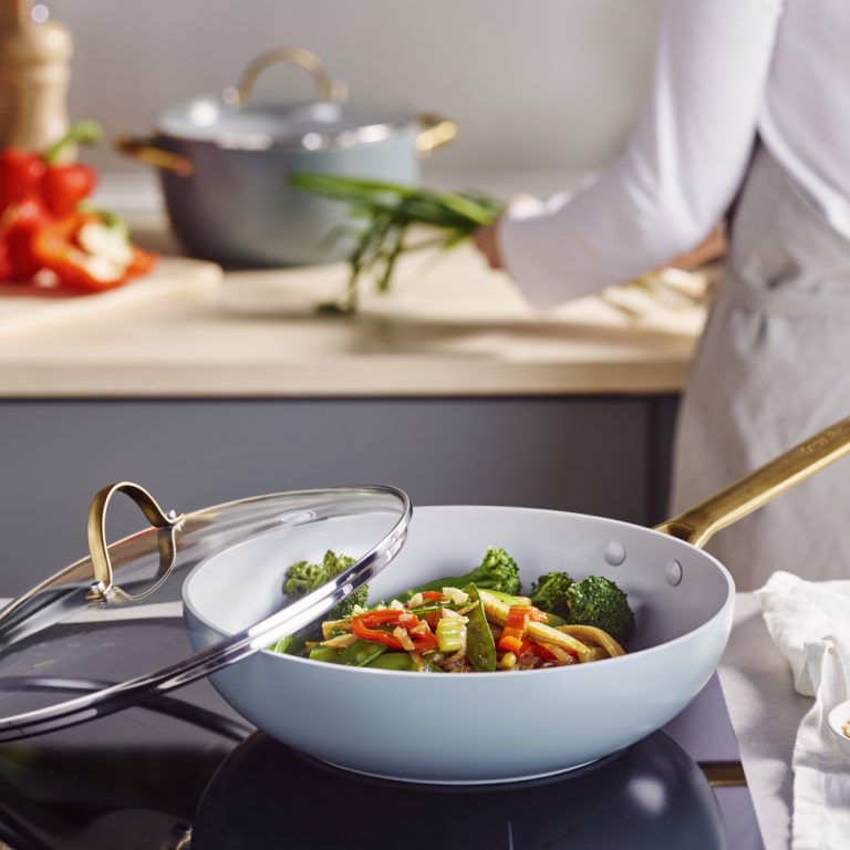 greenpan-smokey-wok-5