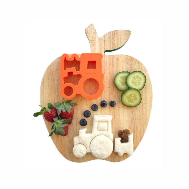 lunch-punch-sandwich-cutters-farm-4
