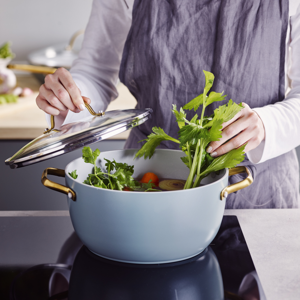 smokey-blue-casserole-24cm-4