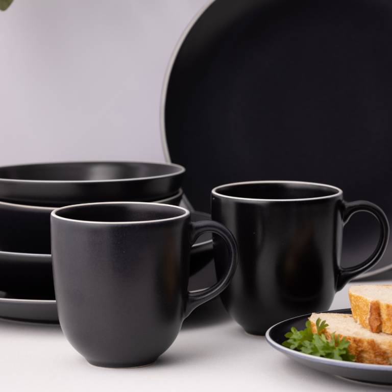 28537-classic-set-4-mugs-black-3