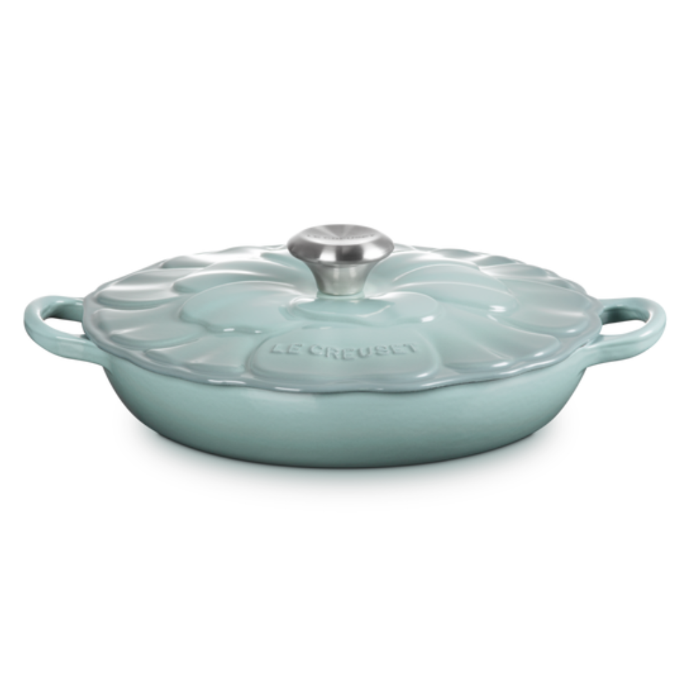 Cast Iron Petal Shallow Casserole Sea Salt (4)