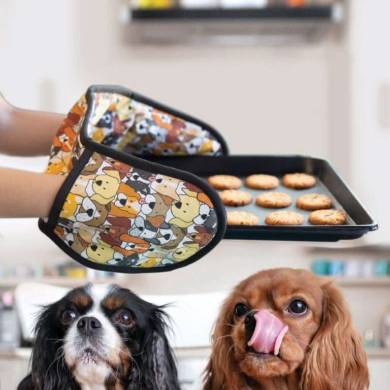 IS Gift The Dog Collective Oven Glove (1)