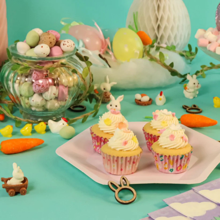 Mini Foil-lined Cupcake Cases Flowers 60pk (2)