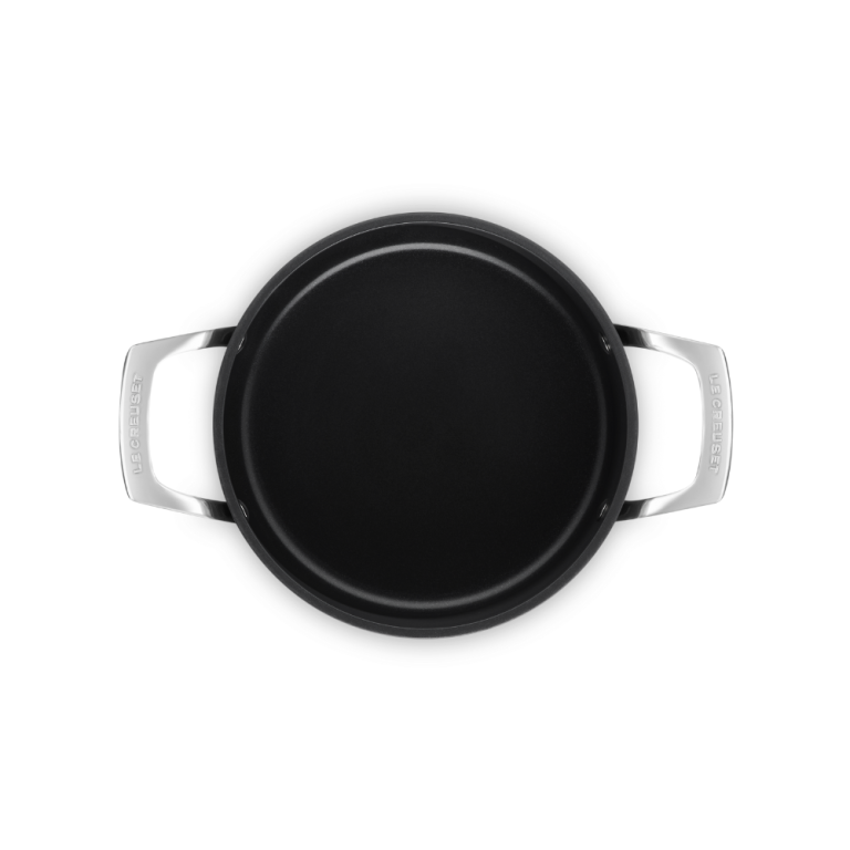 essential-non-stick-casserole-3