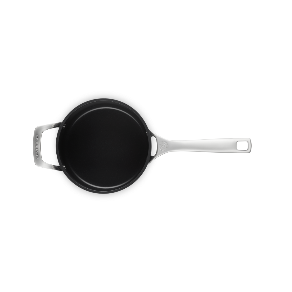 essential-non-stick-saucepan-18cm-1