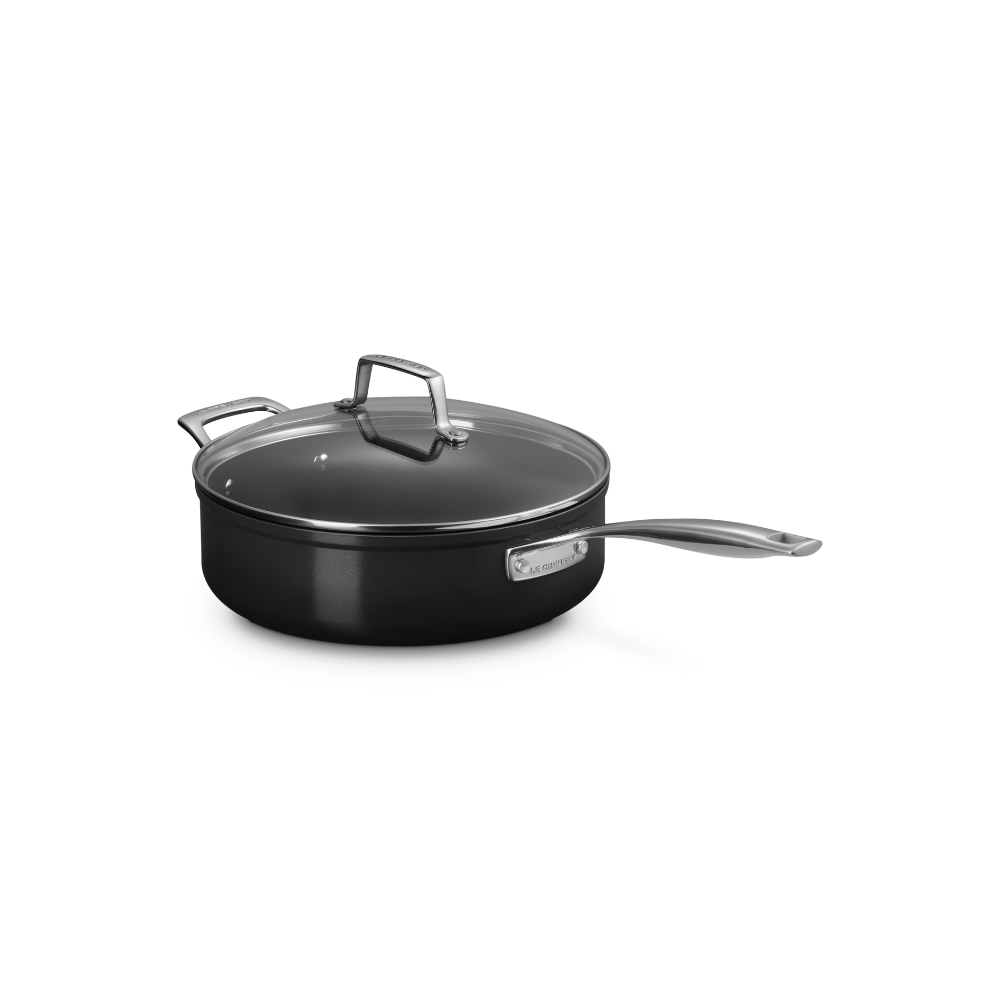 essential-non-stick-sautepan-26cm-2