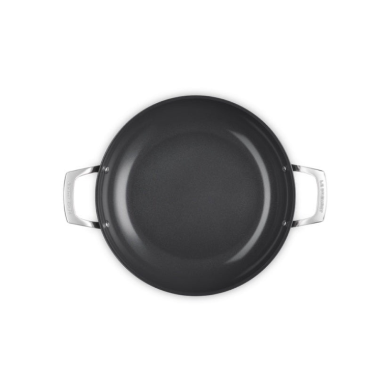 essential-non-stick-shallow-casserole-w-lid-4