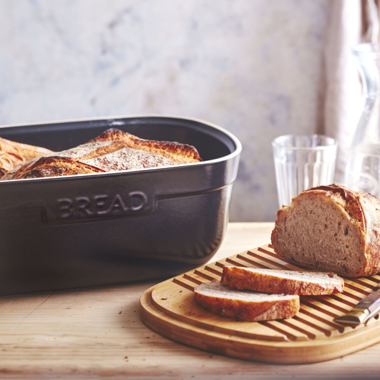 emile-henry-bread-box-4