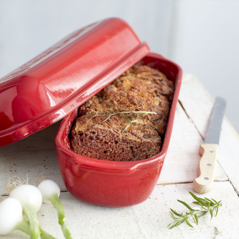 emile-henry-large-bread-baker-burgundy-8