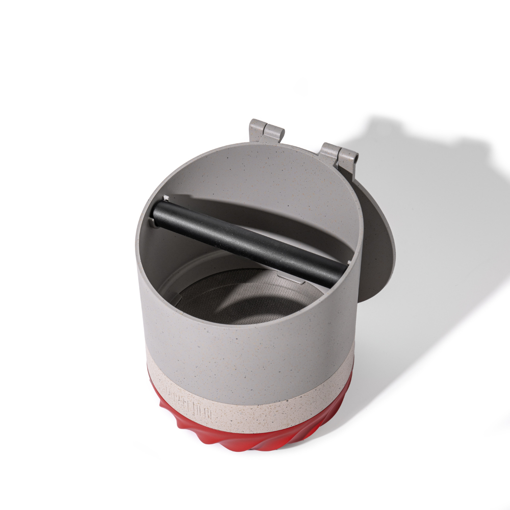 la-cafetiere-knock-box-composter-3