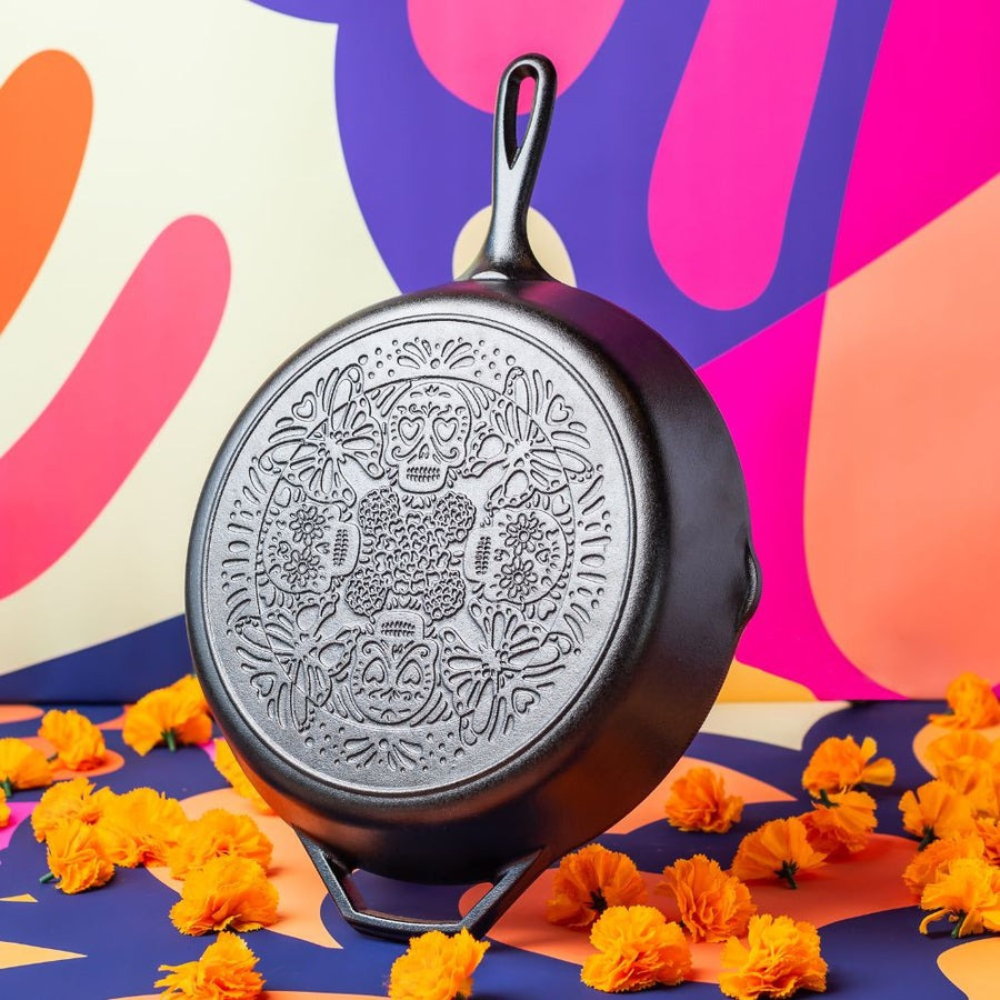 Lodge-butterfly-skull-skillet-30cm (1)