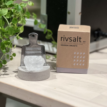 Rivsalt Rock & Salt Grater lifestyle image with boxing.