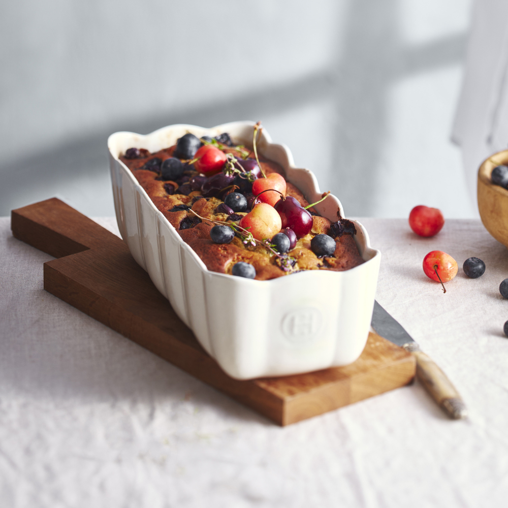 Emile-Henry-madeleine-loaf-dish-clay (3)