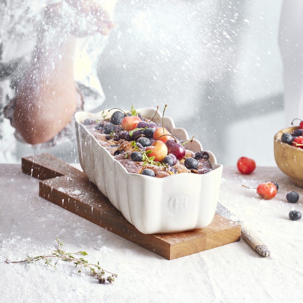 Emile-Henry-madeleine-loaf-dish-clay (4)