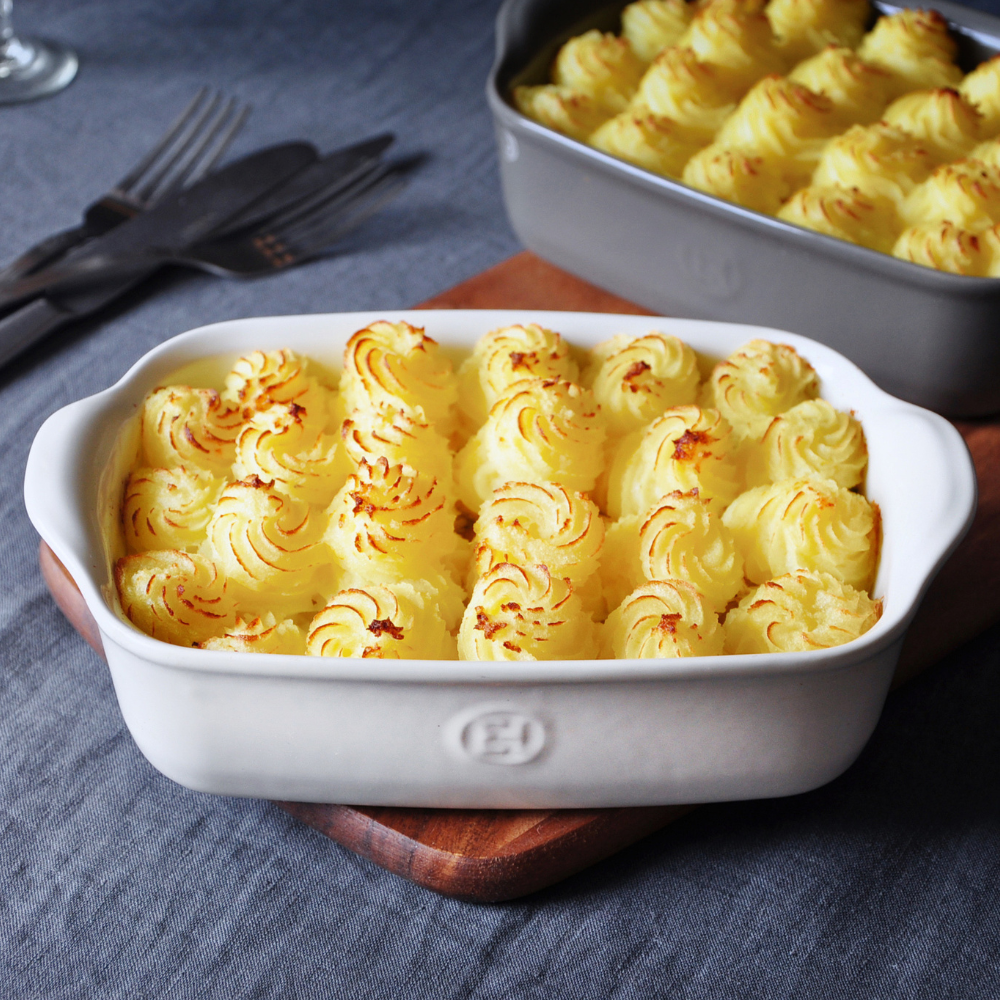 Emile-Henry-oven-dish-flour