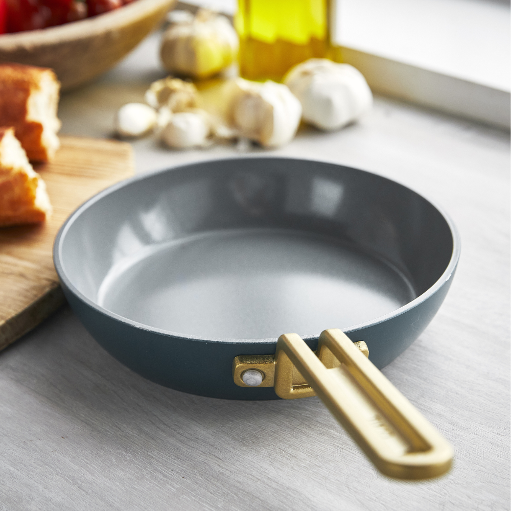 GreenPan-20cm-frypan-teal (1)