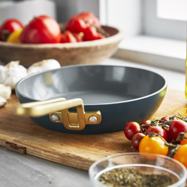 GreenPan-20cm-frypan-teal (4)