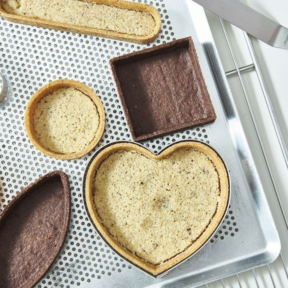 de-Buyer-aluminium-baking-tray-perf-40x30cm (1)