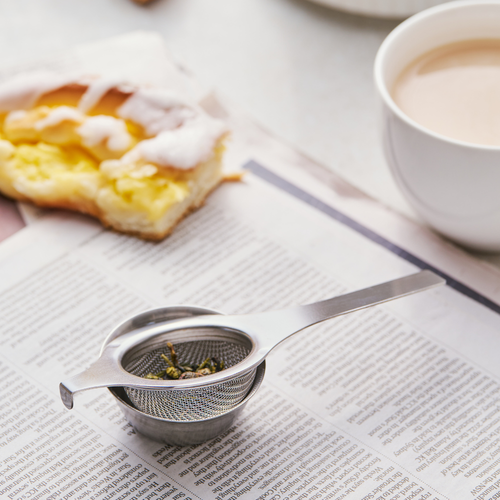 15160 DELUXE HANDLE TEA STRAINER (2)