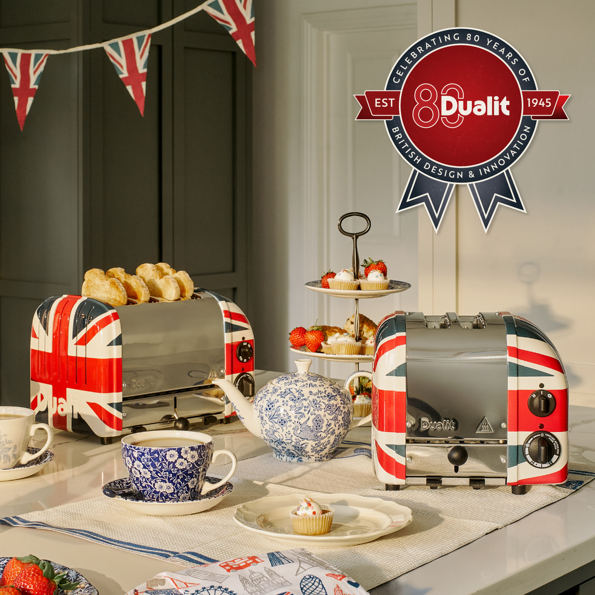 Carousel Images-Classic-Toaster-Union-Jack-2 slice- NewGen