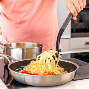 KitchenAid Pasta Server Charcoal 34cm (2)