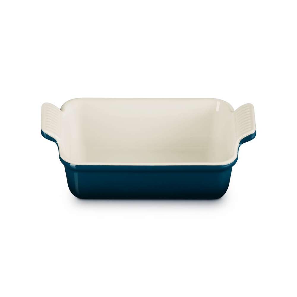 le-creuset-nuit-deep-dish (1)