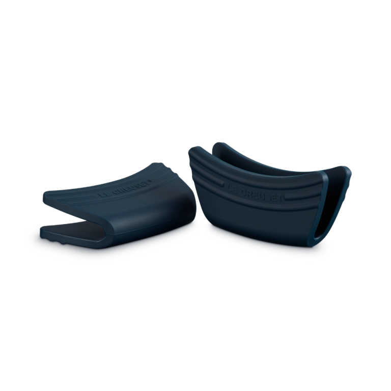 le-creuset-nuit-gripsx2