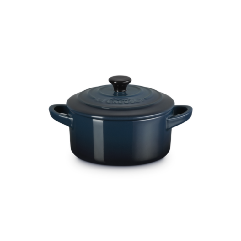 le-creuset-nuit-mini-casserole