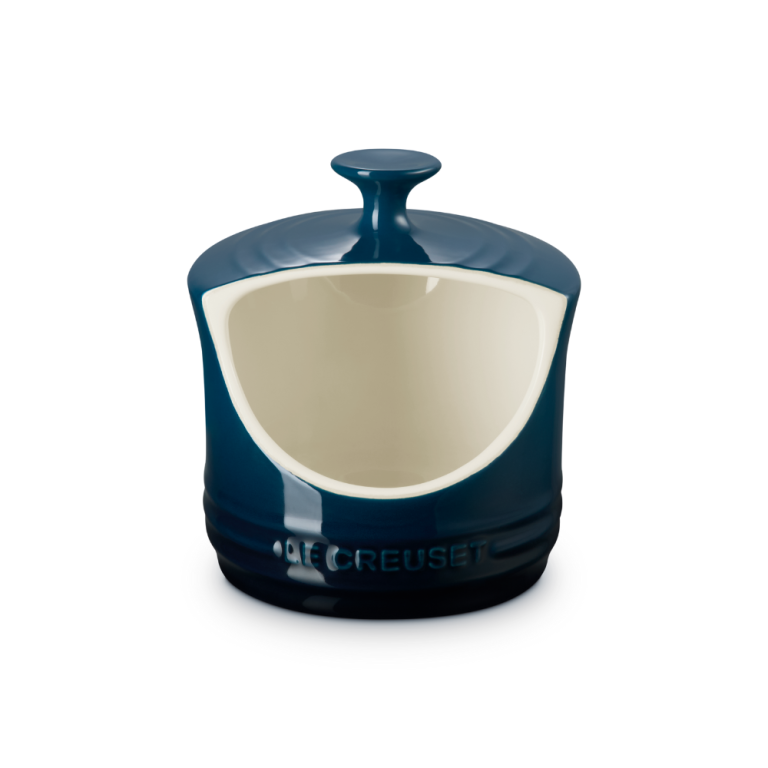 le-creuset-nuit-salt-pig (1)