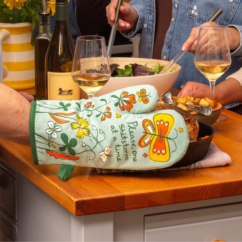 shitstorm-single-glove (2)